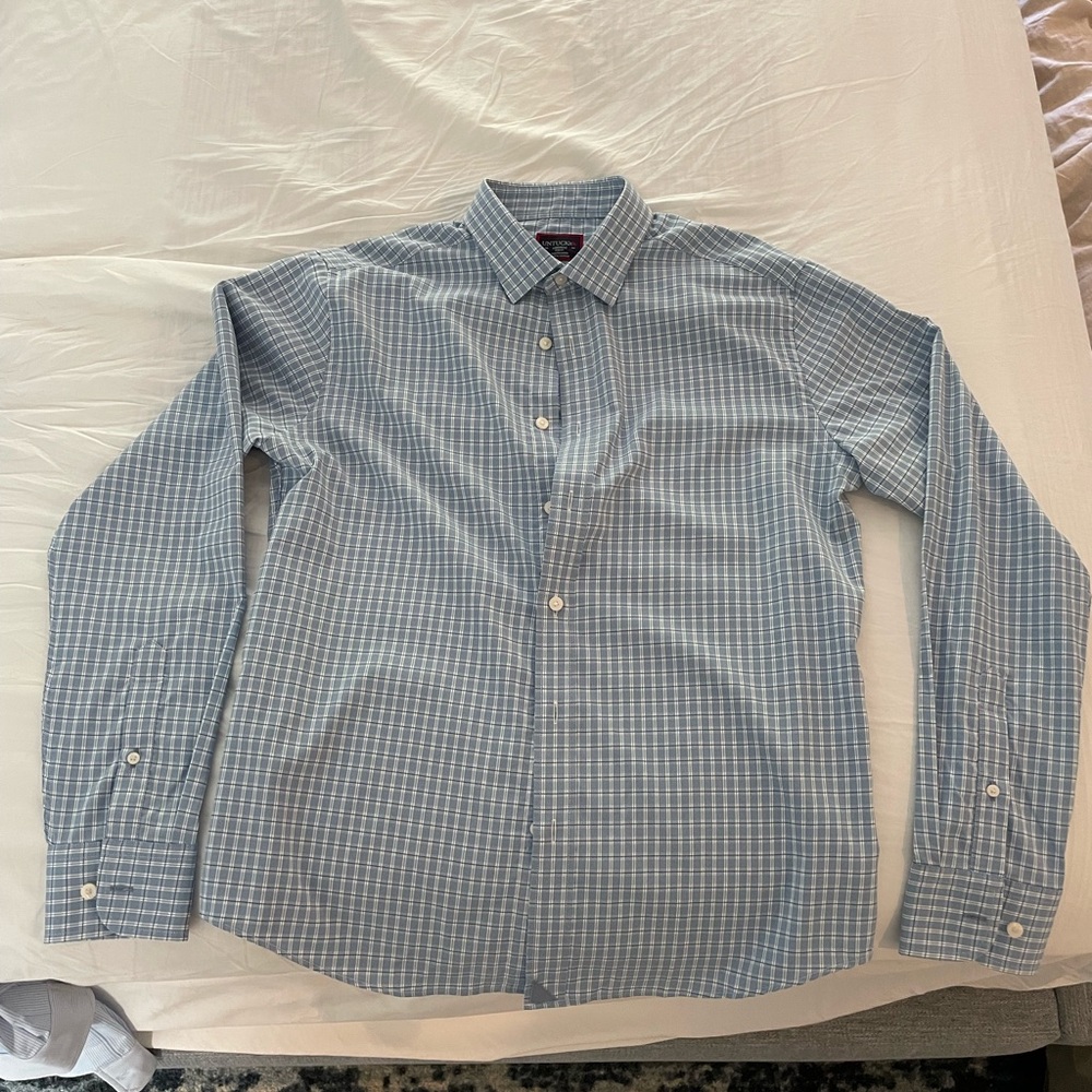 Untuckit wrinkle free durif shirt size medium
